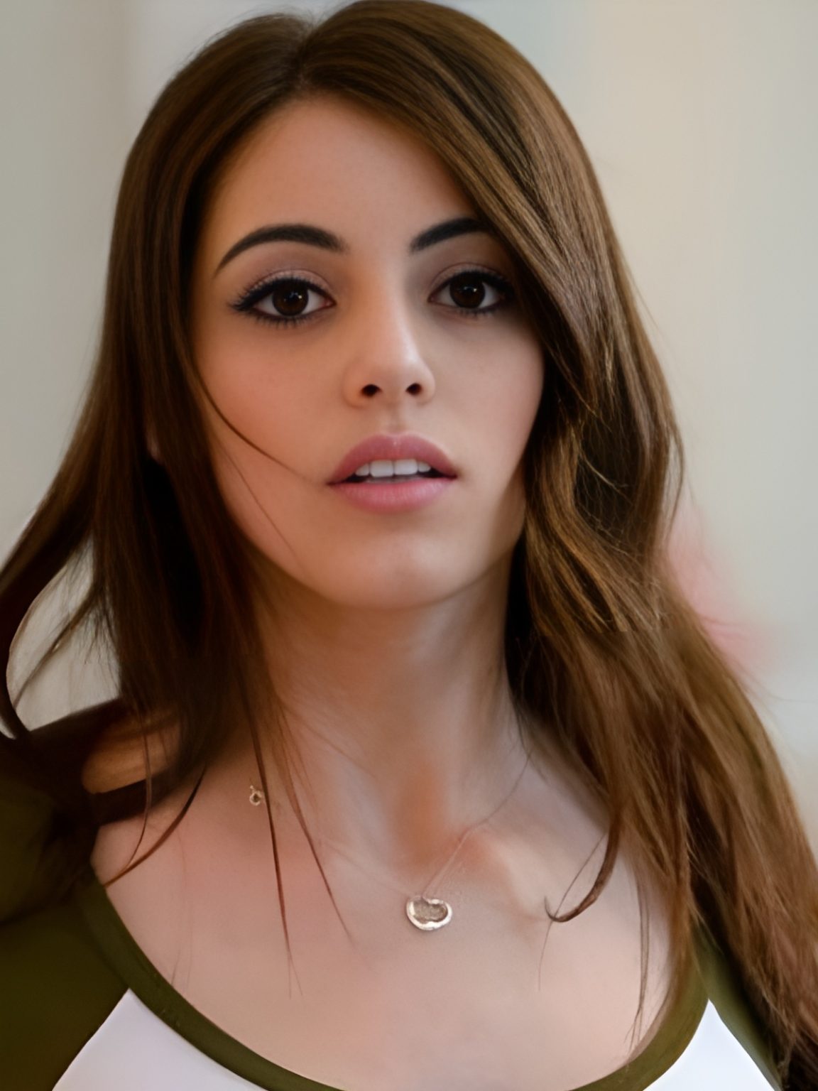 Alexa Pearl (Model) Height, Age, Wiki, Weight, Bio, Boyfriend, Career