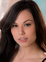 Aidra Fox (Actress) Wiki, Age, Biography, Height, Weight, Photos and More