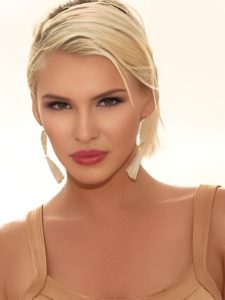 Charli Phoenix (Model) Wiki, Height, Weight, Photos, Videos, Age