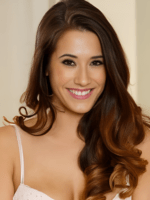 Eva Lovia (Actress) Wiki, Age, Bio, Videos, Photos, Career and More