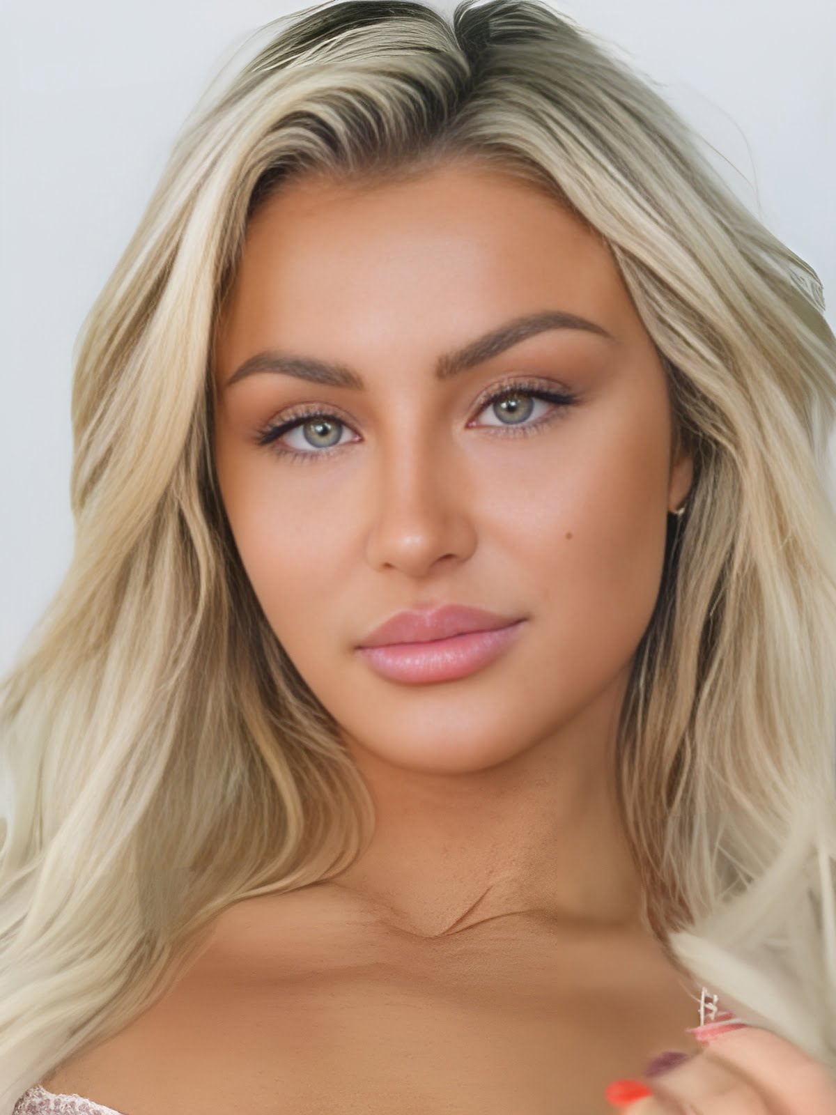 Taylor Skully (Model) Age, Photos, Net Worth, Height, Weight, Wiki and More
